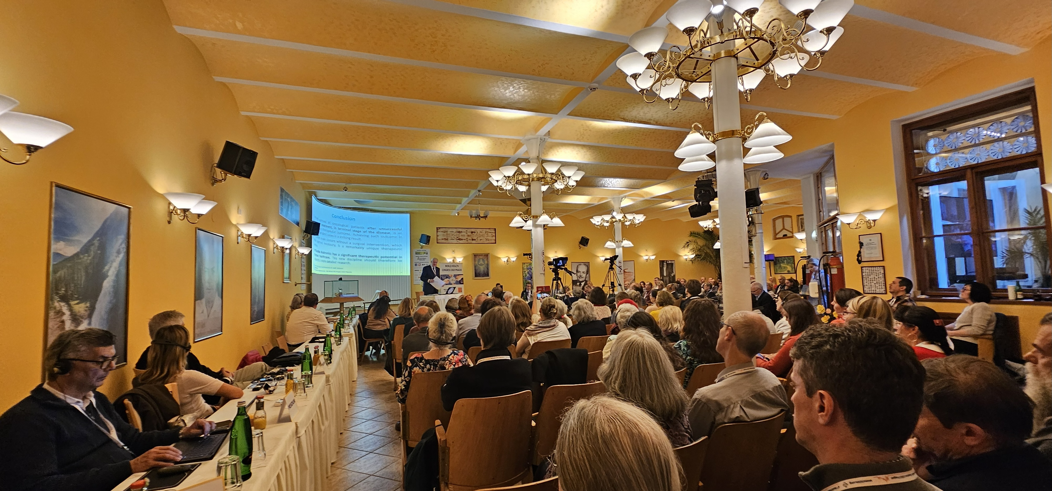 novinka 30.3. kongres foto.jpg